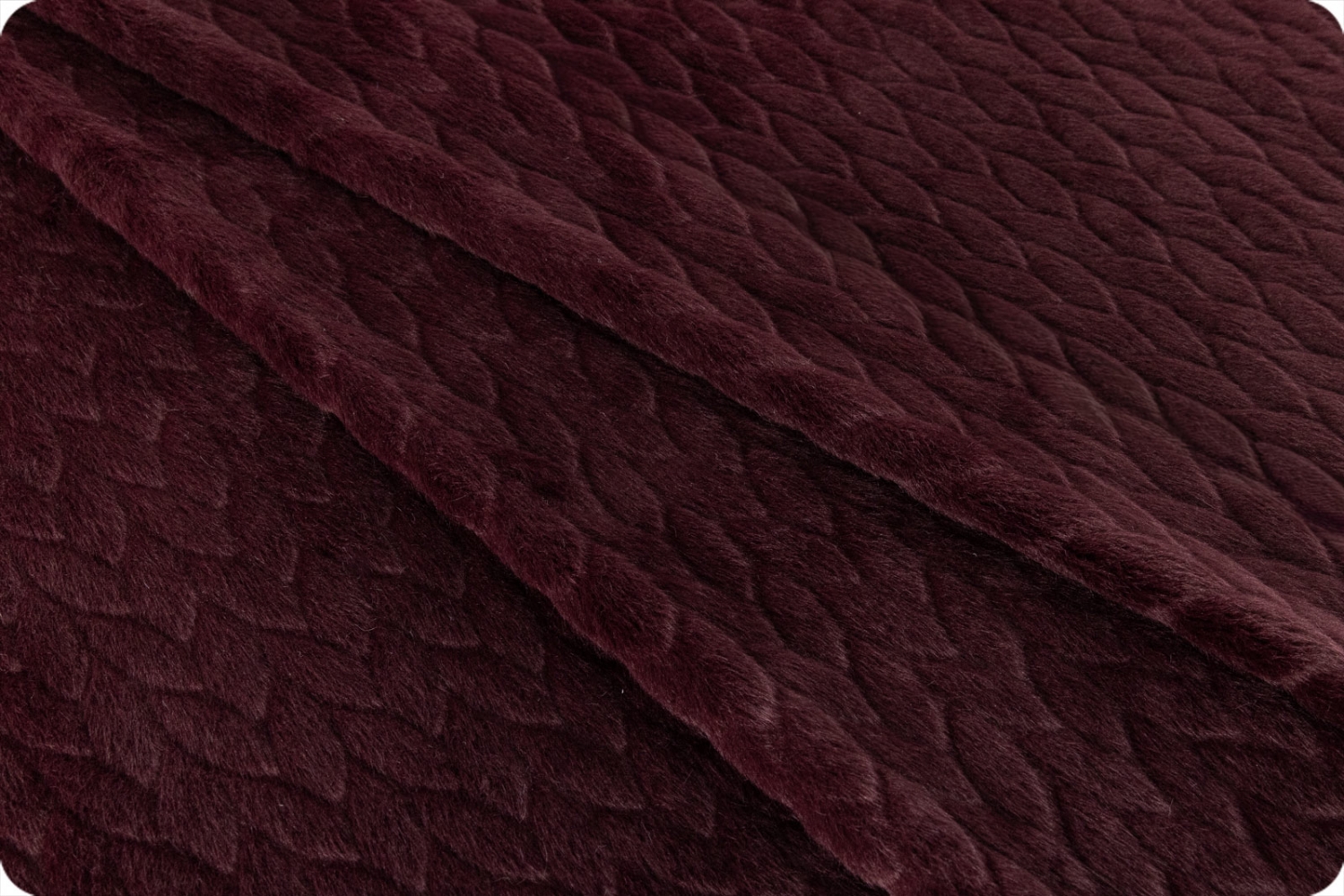 Luxe Cuddle&reg; Avery Black Cherry