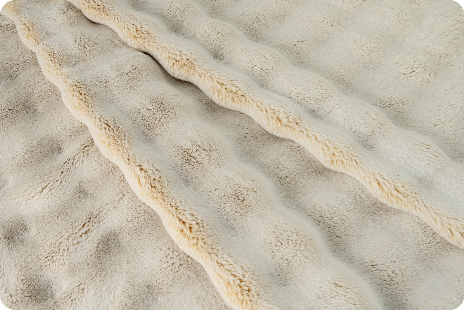 Luxe Cuddle&reg; Frosted Powderpuff Sanddollar