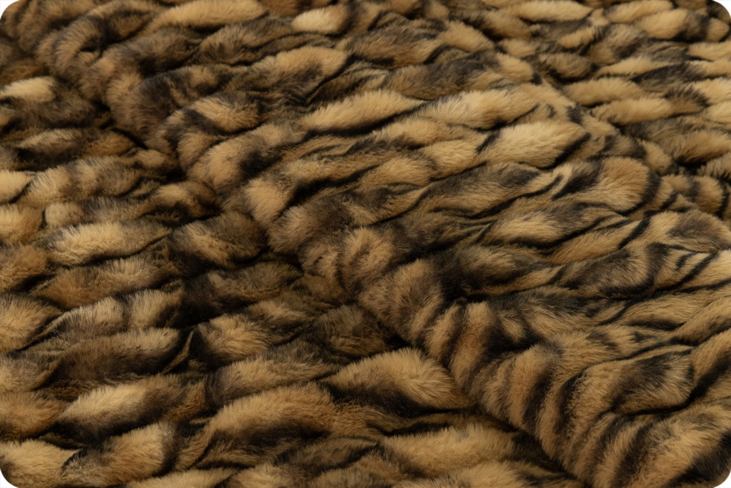 Luxe Cuddle&reg; Tiger Cognac