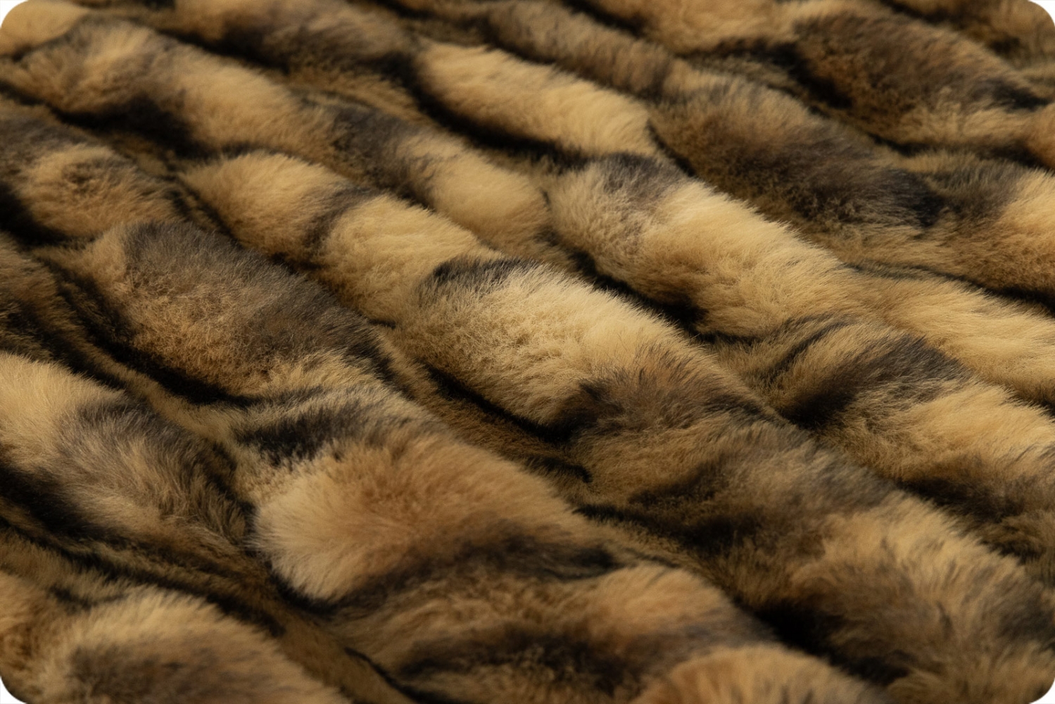 Luxe Cuddle&reg; Tiger Cognac