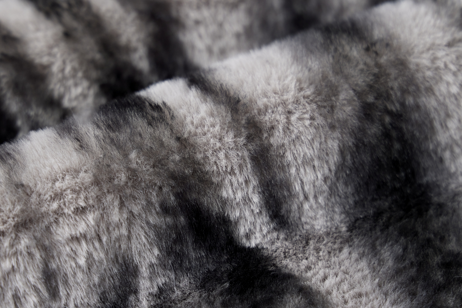 Luxe Cuddle®Nube Graphite/Black
