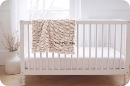 Petite 30" x 36" Luxe Cuddle&reg; Blanket Milan Pearl