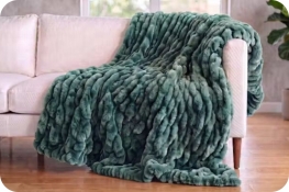 Deluxe 60" x 90" Luxe Cuddle&reg; Blanket Milan Luca Juniper