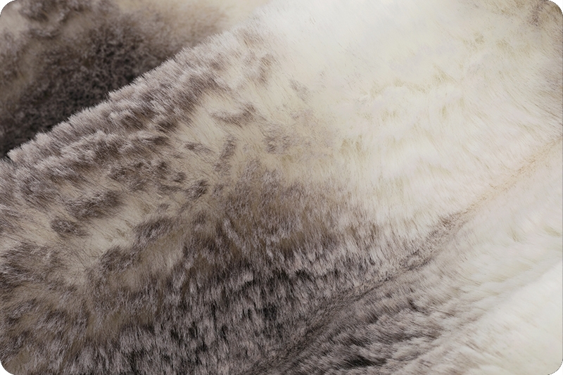 Luxe Cuddle®Arctic Chinchilla Fig
