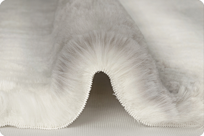 Luxe Cuddle®Arctic Chinchilla Silver
