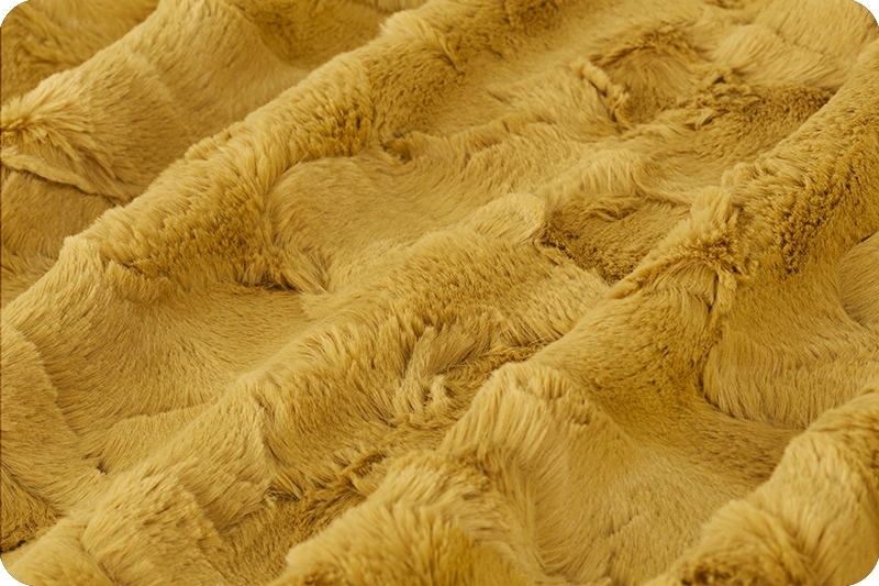 Luxe Cuddle® Hide Golden
