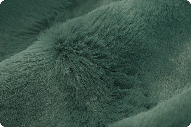 Luxe Cuddle® Hide Spruce