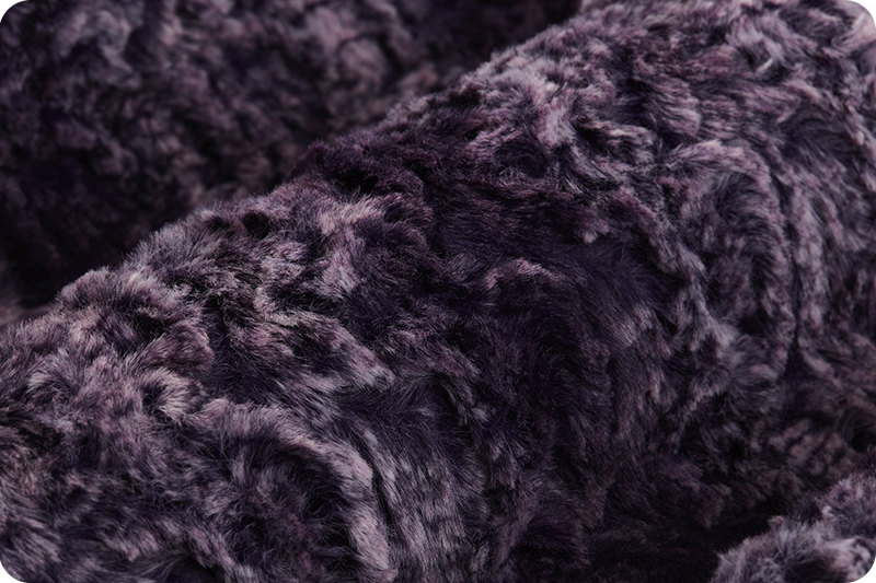 Luxe Cuddle&reg; Paloma Purple Velvet