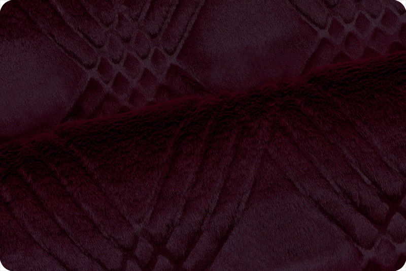Luxe Cuddle&reg; Quinn Black Cherry