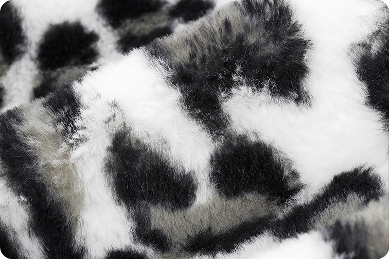 Luxe Cuddle®Seal Leopard White