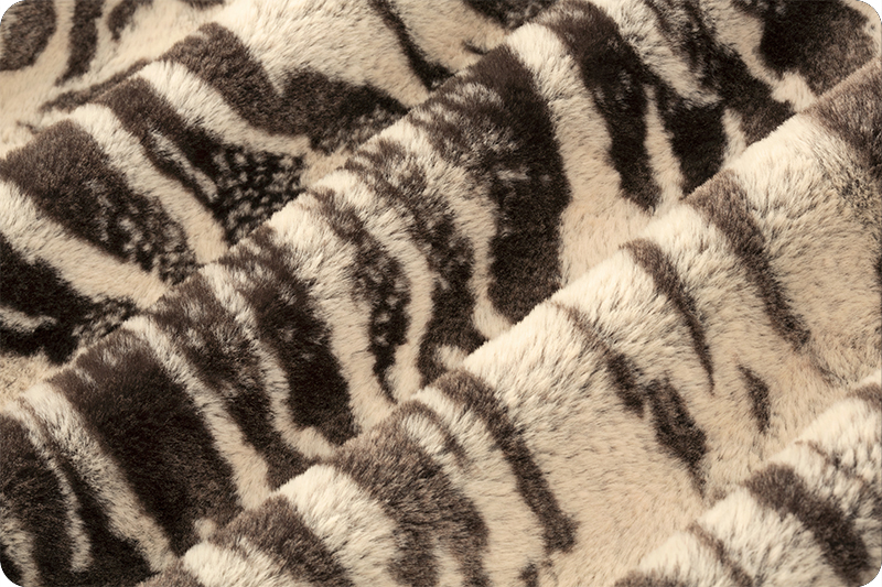 Luxe Cuddle® Seal Tiger Chocolate