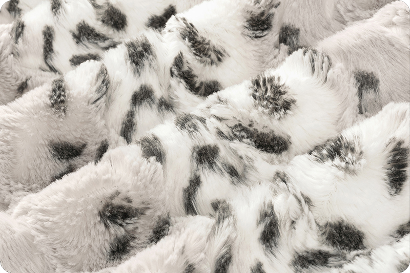 Luxe Cuddle® Wild Lynx Iron