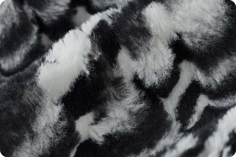 Luxe Cuddle® Zebra Black/White