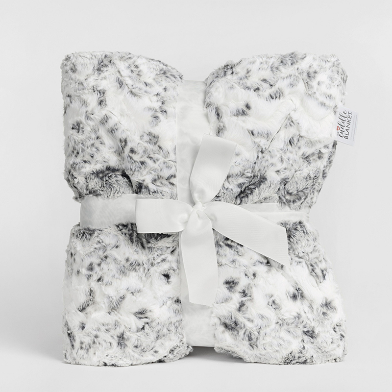 Signature 60" x 72" Luxe Cuddle&reg; Blanket Snowy Owl Charcoal