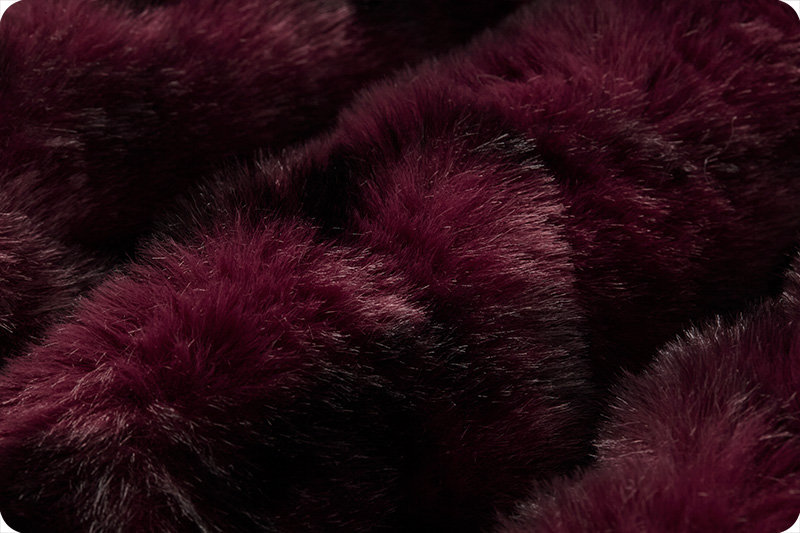 Petite 36" x 30" Luxe Cuddle&reg; Blanket Milan Enzo Cherry Cola